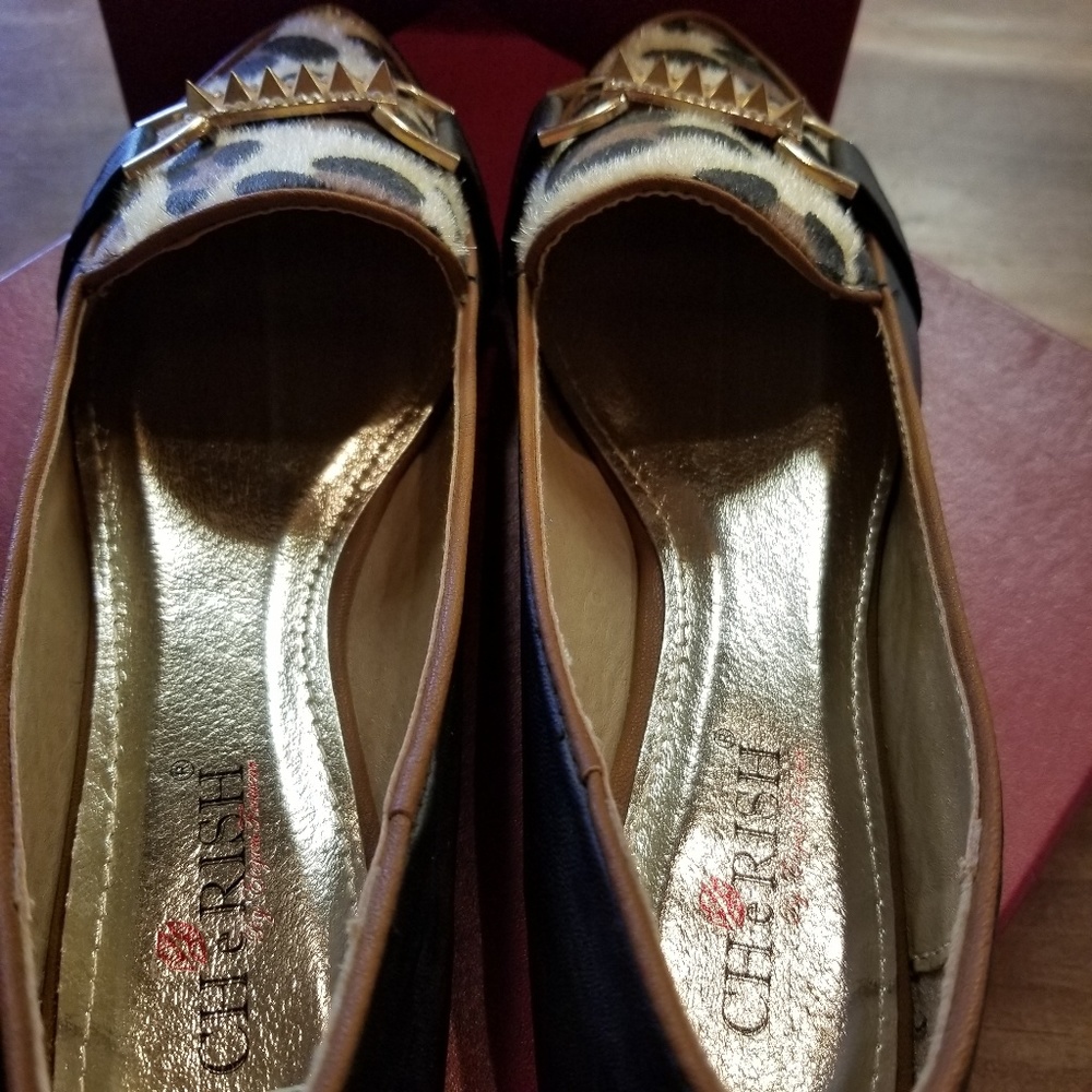 Shoes - Picture 3 of 7